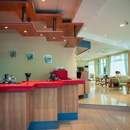 Gardia Hotell 3*